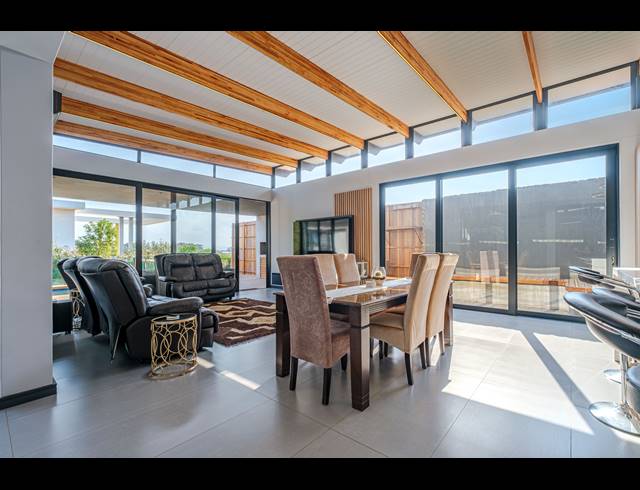 4 BEDROOM FREEHOLD FOR SALE IN SEATON ESTATE